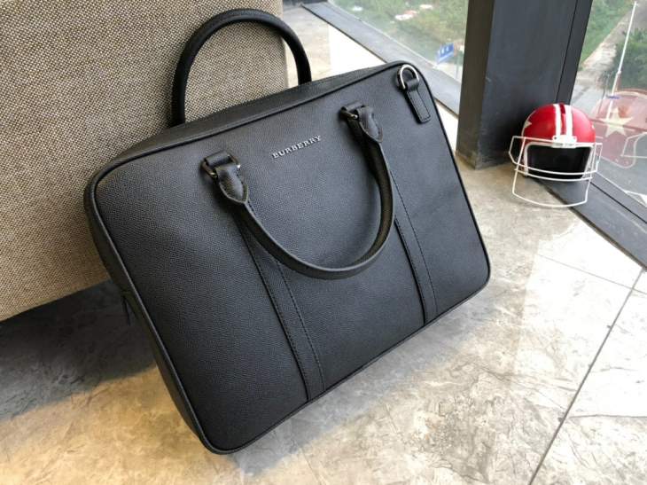 Picture of Burberry Mens Bags _SKUfw111200004fw